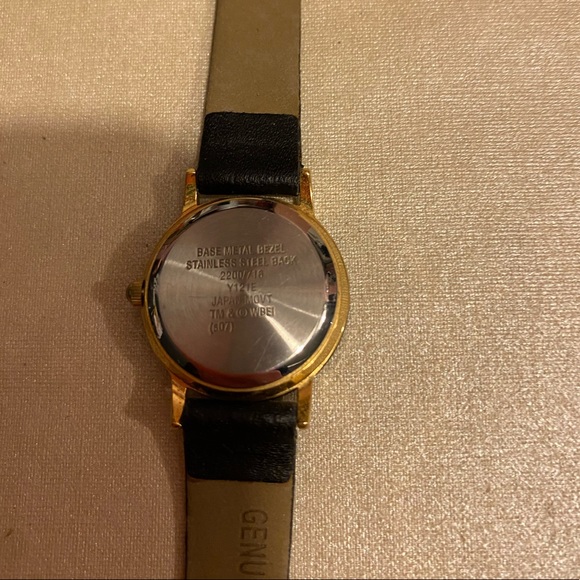 Armitron Looney Tunes watch - Picture 2 of 4